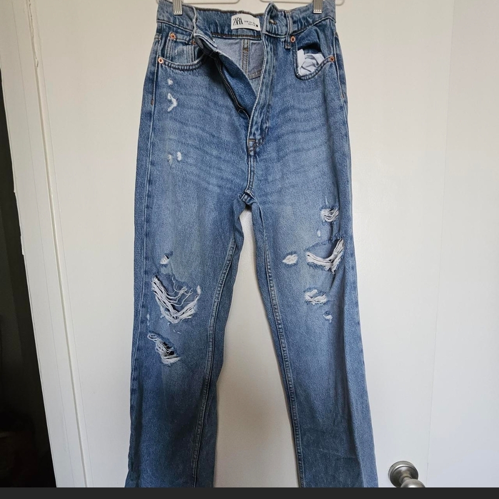 Zara Women's Blue Distressed Jeans